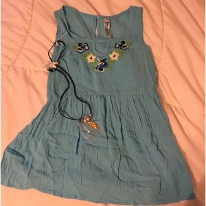 Beautees teal embroidered top